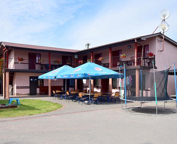 Guest houses Pid hrusheyu village Svitiaz