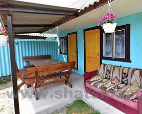 galery item