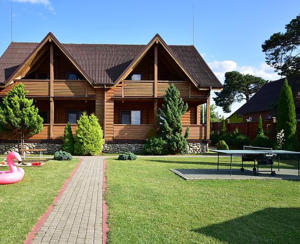 Guest houses Smerekova Khata (first line, 100m to the lake) village Svitiaz