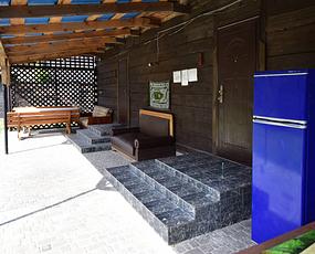 galery item