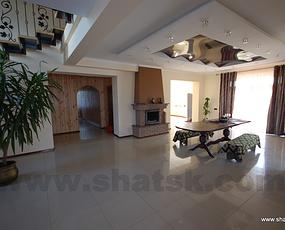 galery item