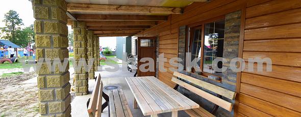 galery item