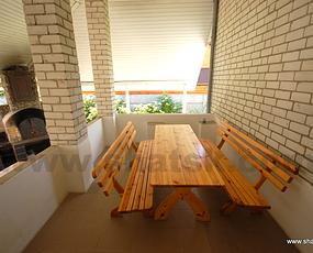 galery item