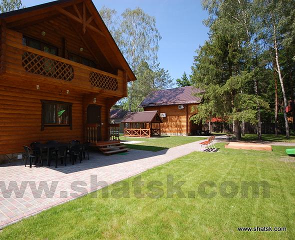 Cottages Lisovyk ur Gushovo - Chalet (lake Svіtyaz)