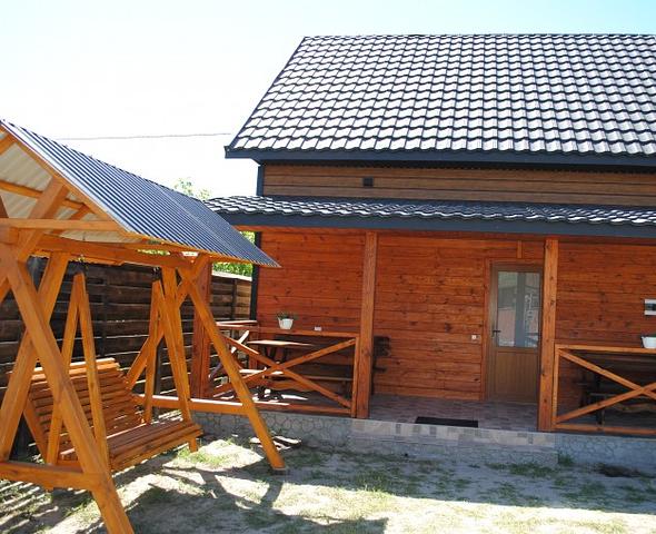 Котеджі Срібний берег с.Мельники (оз. Пісочне) 