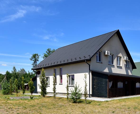 Котеджі У Тараса і Дарини с.Мельники (оз. Пісочне) 